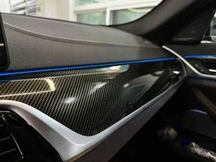 BMW G30 520I 유광카본 실내랩핑 및 크롬죽이기 / 경기 광명
