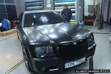 크라이슬러 300c 블랙세틴 전체랩핑 / 경기 광명