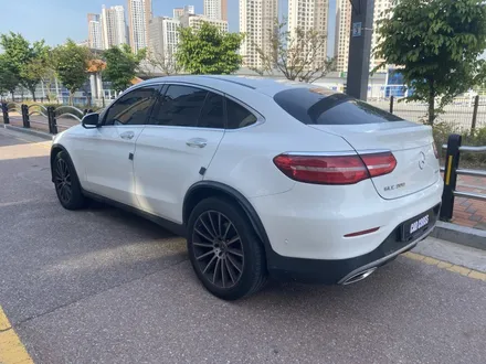 벤츠 GLC 300 세로그릴 스사이드스텝 장착! 스포일러는 덤! / 광명, 안양, 시흥