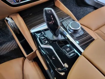 BMW 520i 실내 무광랩핑 매트릭스블랙 디자인확인해! / 경기 광명