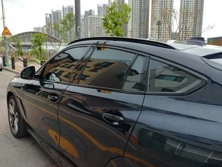 BMW X6 M50i 루프렉과 윈도우 몰딩은 랩핑 본넷은 PPF로 보호. / 광명, 안양, 시흥
