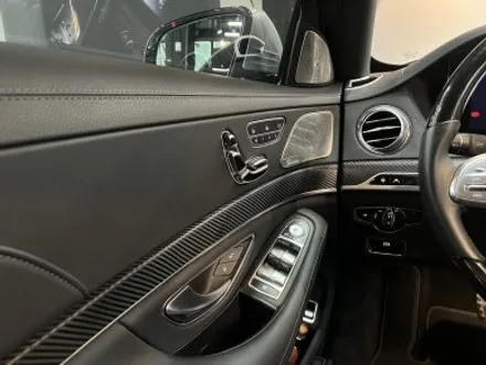 벤츠 W222 S350 카본블랙 실내랩핑으로 드레스업과 보호를 동시에! / 경기 광명