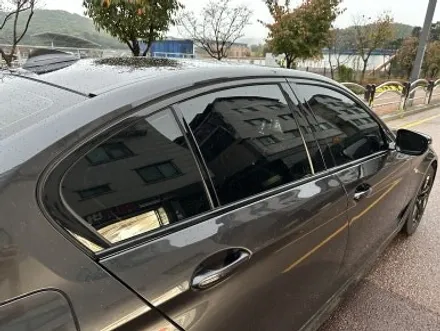 BMW G30, 크롬딜리트와 실내 랩핑을 통한 완벽한 드레스업! / 경기 광명