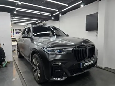 사틴블랙 전체랩핑 BMWX7 (크롬죽이기+루프스킨) / 경기 광명