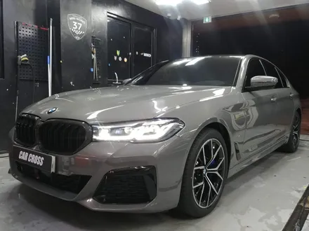 BMW 530i 본넷PPF, 루프스킨은 블랙 PPF! 기타 종합랩핑 시공! / 광명, 안양, 시흥