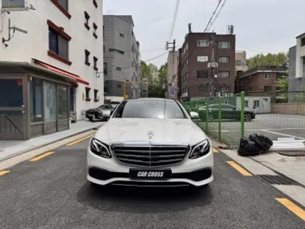 전체랩핑! 벤츠E300 사틴다크그레이 컬러로 완벽변신! / 경기 광명