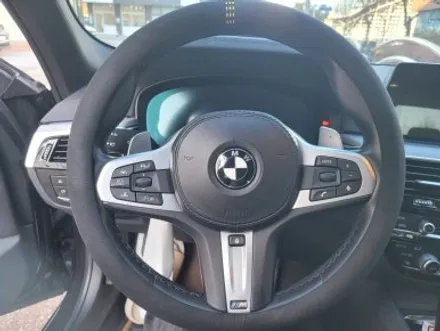 BMW 엠블럼 블랙랩핑 및 크롬죽이기 G30 / 경기 광명