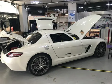랩퍼 더 콰이엇 벤츠 SLS AMG 전체랩핑 화이트에서 옐로우! / 경기 광명