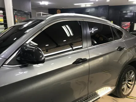 BMW x6 윈도우크롬 및 루프렉 블랙유광 랩핑! / 경기 광명