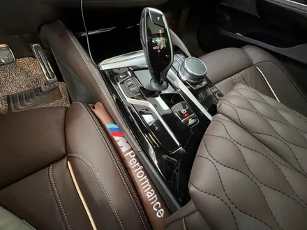 BMW 6GT 실내 매트릭스블랙 랩핑 다른 한대는 블랙으로 무엇을? / 광명, 안양, 시흥