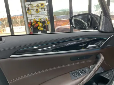 BMW 540i Xdrive 실내트림 랩핑시공 #강남카크로스 #광명카크로스 / 광명, 안양, 시흥