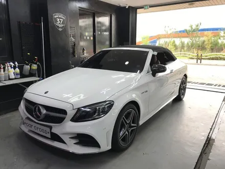 메르세데스 벤츠 C63 AMG 카브리올레 실내 랩핑 시공 - 카크로스 - / 광명, 안양, 시흥