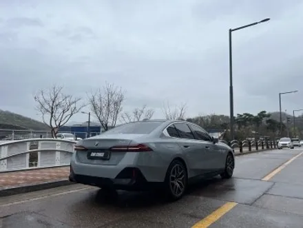 BMW G60 520i & 530i 아이코닉글로우 랩핑, PPF도 필수! / 경기 광명