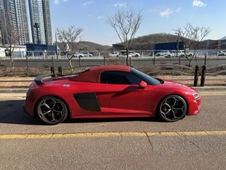 아우디 R8, 전체 랩핑을 통한 사틴 화이트로 완벽한 드레스업! / 경기 광명
