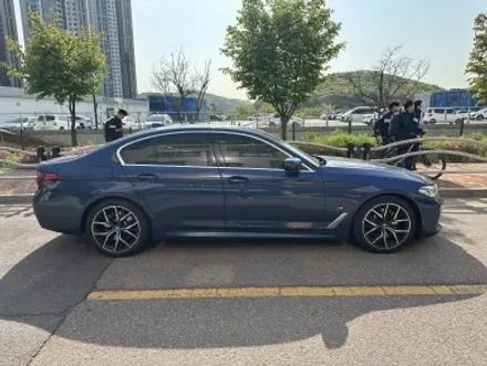 전체랩핑! BMW 530I 화이트유광으로 컬러 체인지! / 경기 광명