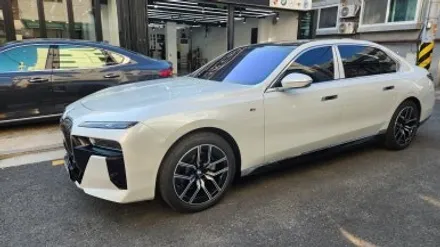 듀오톤랩핑 하단에 블랙PPF 필름으로 포인트! BMW 740d / 경기 광명