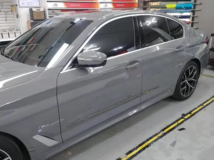 BMW 530i 본넷PPF, 루프스킨은 블랙 PPF! 기타 종합랩핑 시공! / 광명, 안양, 시흥
