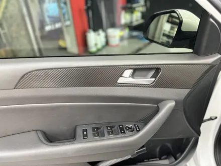 (서울랩핑)랩핑 PPF 전문점 카크로스 LF소나타 DIY 재시공 카본블랙 랩핑 실내 시공 / 광명, 안양, 시흥