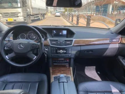 벤츠 E300 W212 실내랩핑, 올드함을 진짜 클래식으로 / 서초, 양재, 강남