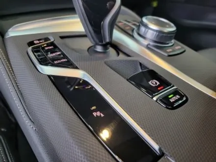 BMW G30 블랙간지의 크롬딜리트 & 실내랩핑 / 경기 광명