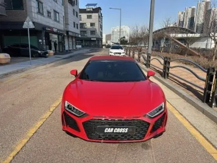아우디 R8, 전체 랩핑을 통한 사틴 화이트로 완벽한 드레스업! / 경기 광명