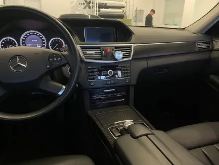 벤츠 E300 W212 실내랩핑, 올드함을 진짜 클래식으로 / 서초, 양재, 강남