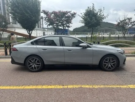 BMW G60 i5 본넷 패키지 & 크롬딜리트! 이제는 선택이 아닌 필수 / 경기 광명