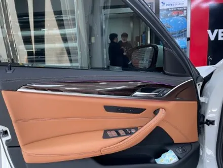 BMW G30 크리스탈 기어봉 시공 효과란? / 서초, 양재, 강남