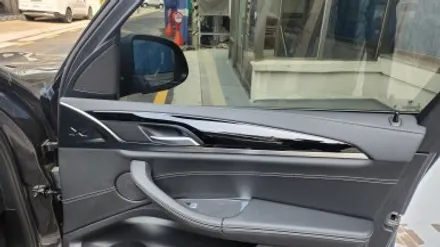 BMW X3 카본 & 매트릭스 블랙 실내랩핑으로 언제나 새차처럼! / 경기 광명