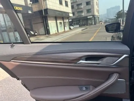 크롬죽이기 및 실내랩핑! BMWG30 5시리즈! / 경기 광명
