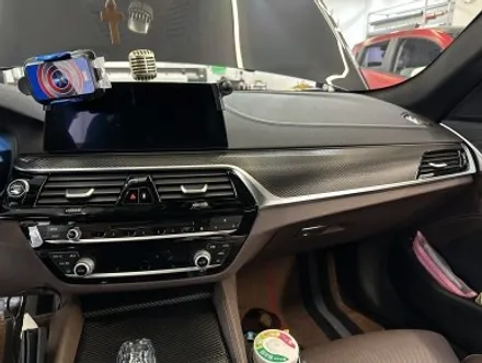 BMW G30, 크롬딜리트와 실내 랩핑을 통한 완벽한 드레스업! / 경기 광명