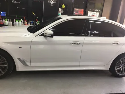 BMW 520D 루프스킨 화이트&블랙의 조화를 이끌다! / 경기 광명