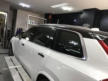 볼보 XC90 화이트카 루프스킨으로 블랙팩! / 광명, 안양, 시흥