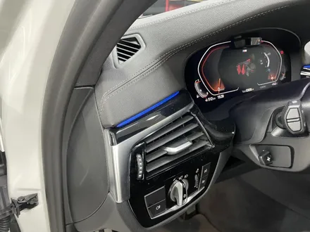 BMW 530i 실내 인테리어 오염 막고 디자인 확바꾼 매트릭스 블랙 버전! / 광명, 안양, 시흥