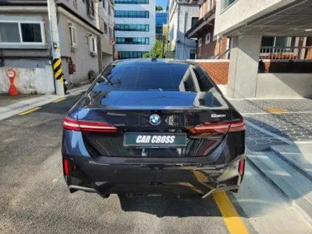 BMW G60, 크롬딜리트와 실내 랩핑 재시공으로 완벽한 드레스업! / 경기 광명