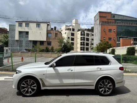 사틴블랙 전체랩핑 BMWX7 (크롬죽이기+루프스킨) / 경기 광명