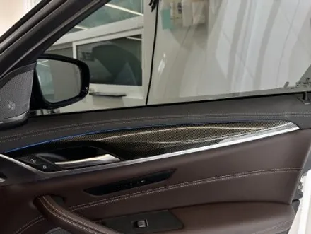 BMW G30 520I 유광카본 실내랩핑 및 크롬죽이기 / 경기 광명