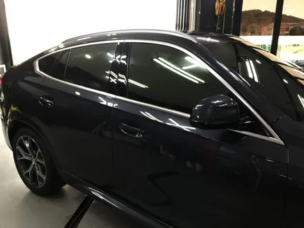 BMW X6 루프렉+윈도우 크롬라인 랩핑시공 -카크로스- / 광명, 안양, 시흥