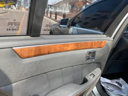 벤츠 E300 W212 실내랩핑, 올드함을 진짜 클래식으로 / 서초, 양재, 강남
