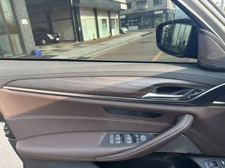 크롬죽이기 및 실내랩핑! BMWG30 5시리즈! / 경기 광명