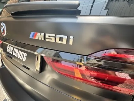 사틴블랙 전체랩핑 BMWX7 (크롬죽이기+루프스킨) / 경기 광명