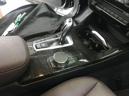 BMW X4 실내랩핑 블랙브러쉬 자연광일 때 고급스러움 확인! / 경기 광명