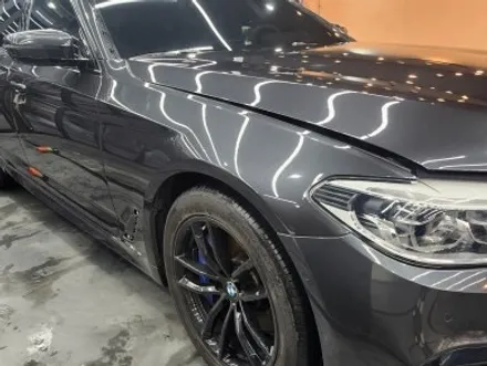 BMW G30, 전체 랩핑을 통해 세련된 컬러로 탈바꿈! / 경기 광명