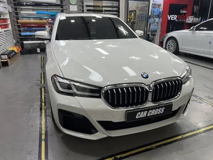 BMW 5시리즈(530i) 틴팅 및 생활보호패키지+실내랩핑 - 카크로스 - / 광명, 안양, 시흥
