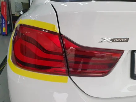 BMW 435i 그릴 블랙 랩핑&테일램프 톤다운으로 포스 증가! / 경기 광명