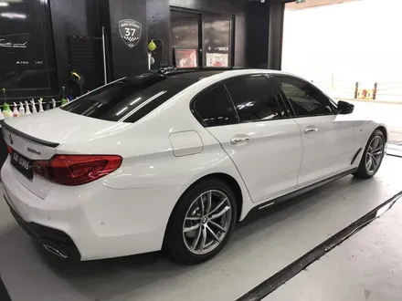 BMW G30 520d 루프스킨 및 사이드미러랩핑 잘하는 곳! / 경기 광명