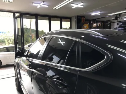 BMW Fbody X6 루프렉,윈도우몰딩,그릴 랩핑시공 -카크로스- / 광명, 안양, 시흥