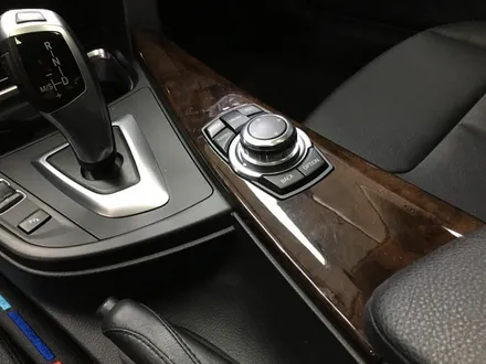 BMW 320i 칙칙한 실내 분위기 카본블랙 랩핑으로 바꾼다면?? / 광명, 안양, 시흥
