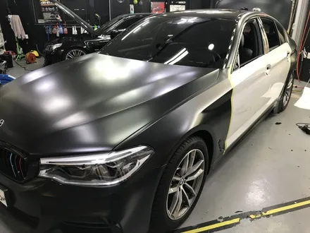 BMW 520D 사틴블랙 전체랩핑 / 경기 광명