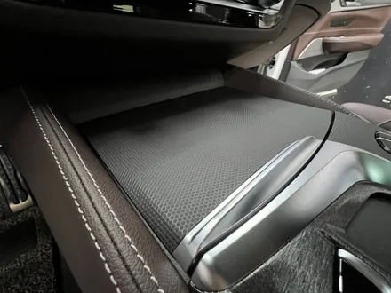 BMW 6GT 실내 매트릭스블랙 랩핑 다른 한대는 블랙으로 무엇을? / 광명, 안양, 시흥
